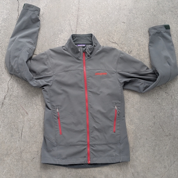 Patagonia Gray Jacket with Red Accents - Picture 1 of 16